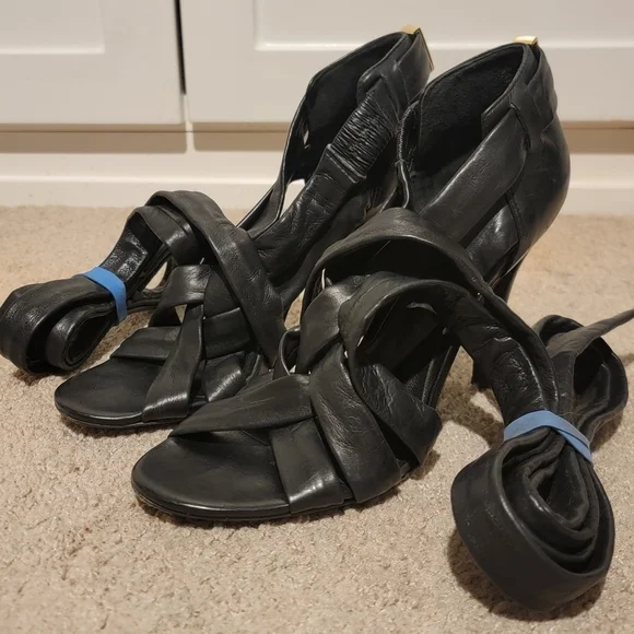 Tory Burch Lounge Baby Black Leather Ankle Wrap Heels Size 7 - Picture 6 of 12